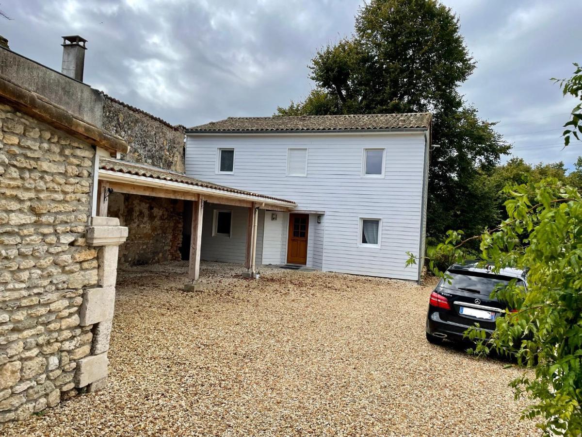Le Maine N 5 - FLÉAC ANGOULEME - Suite Tilleul Exterior foto